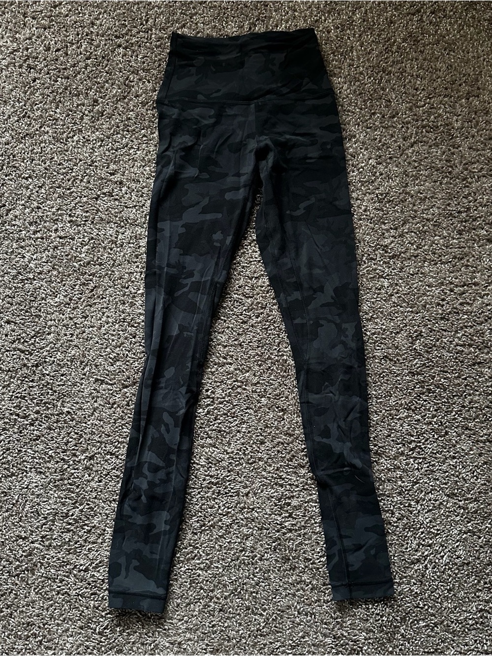 Lululemon Align High Rise Camo Leggings Size 2 - Picture 4 of 5